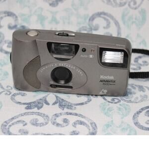 Kodak Advantix 1600 Auto APS Point & Shoot Film‎ Camera Works Good